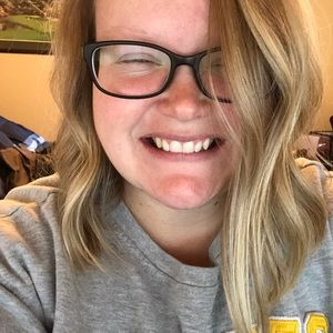 Meet your Posher, Joanna